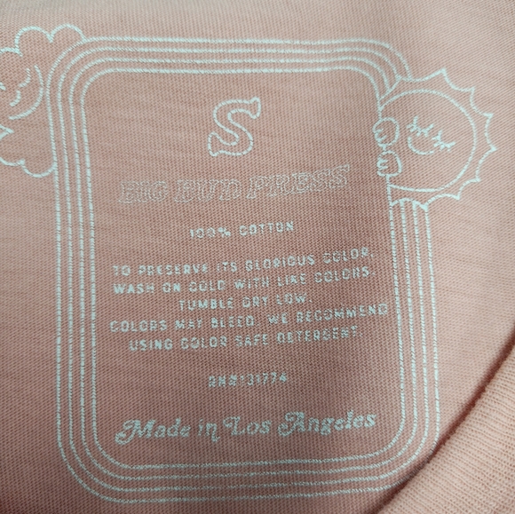 Big Bud Press Peach Bunny Girl Tee Sz SM - Picture 3 of 3